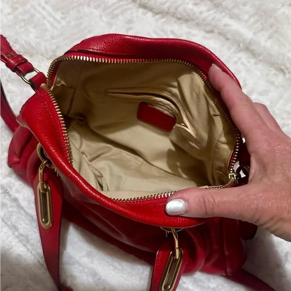 Chloe Paraty Red Leather Handbag - Picture 9 of 16